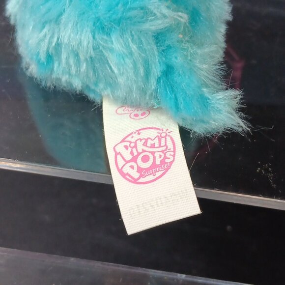 Pikmi Pops Surprise Season 3 The Chow Chow, Dusk Plush, And Scented Donut Plush - Picture 8 of 12